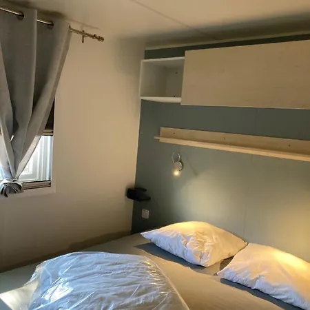Campsite Mobilhome 6 Pers Dans Camping Avec Piscine *